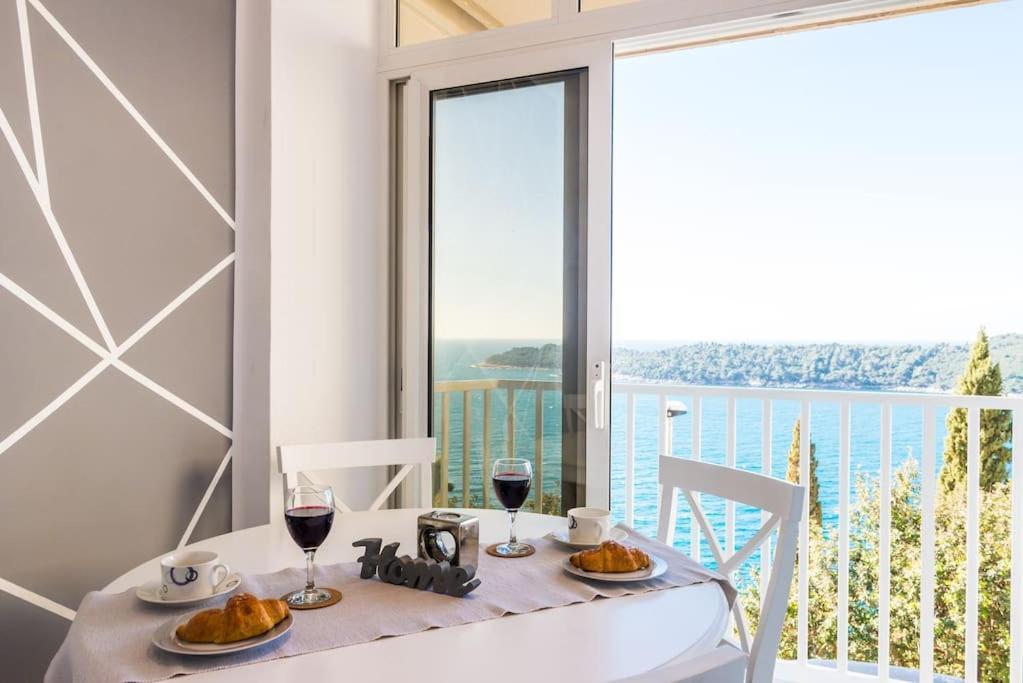 Sea View Apartment 10 Minutes Walk From Old City Ragusa Esterno foto