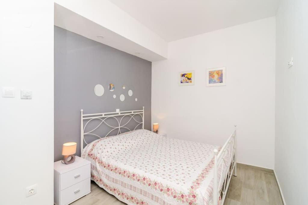 Sea View Apartment 10 Minutes Walk From Old City Ragusa Esterno foto